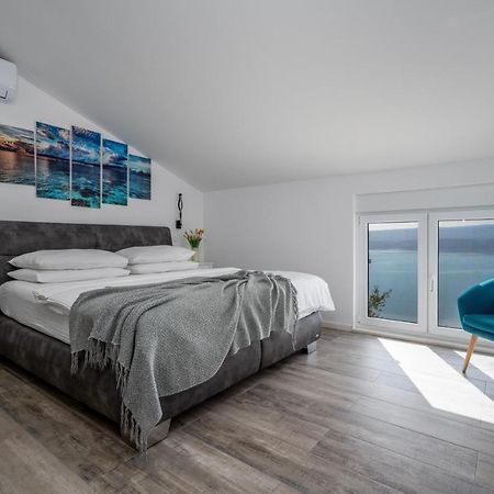 Villa Dream With Private Pool, 2 Bedrooms With En-Suite Bathrooms, Sea View Омиш Экстерьер фото