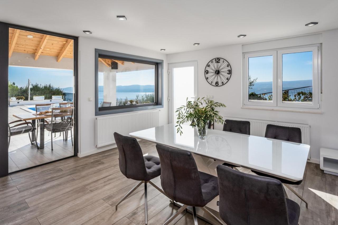 Villa Dream With Private Pool, 2 Bedrooms With En-Suite Bathrooms, Sea View Омиш Экстерьер фото