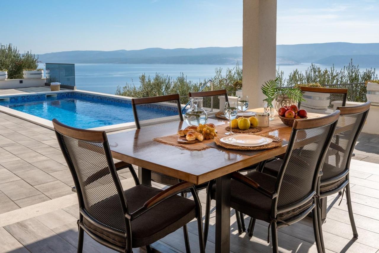 Villa Dream With Private Pool, 2 Bedrooms With En-Suite Bathrooms, Sea View Омиш Экстерьер фото